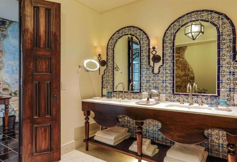 سوییت جونیور, Banyan Tree Puebla