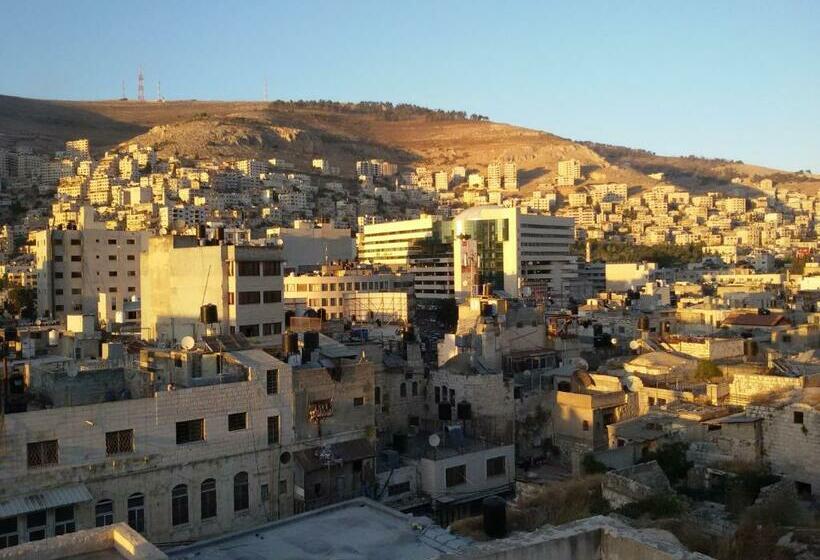 اتاق استاندارد, Success Hostel