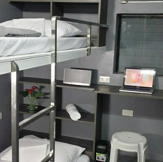 اتاق استاندارد, Ervoruto Hostel Makati