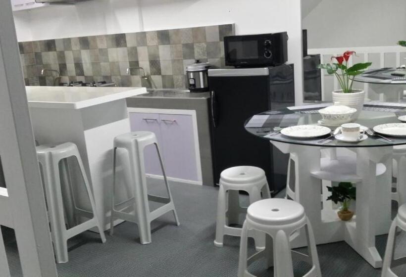 اتاق استاندارد, Ervoruto Hostel Makati