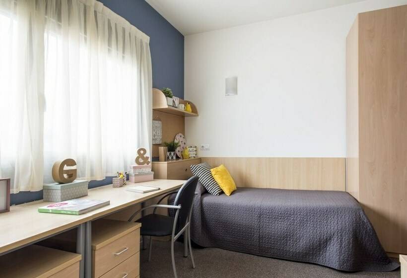 استودیوی کلاسیک, Residencia Universitaria As Burgas