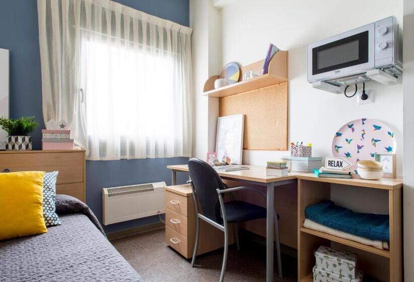 استودیوی استاندارد, Residencia Universitaria As Burgas