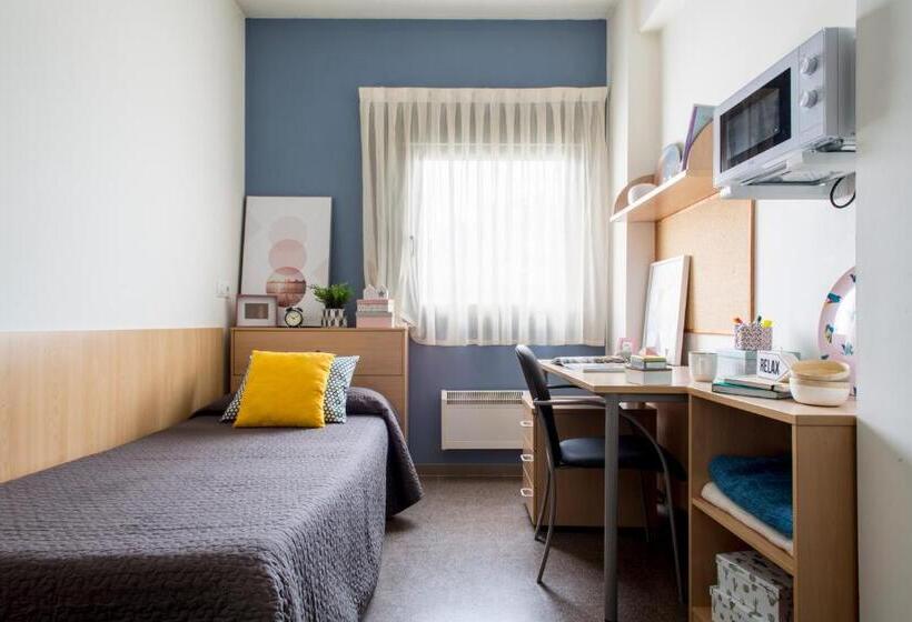 استودیوی استاندارد, Residencia Universitaria As Burgas