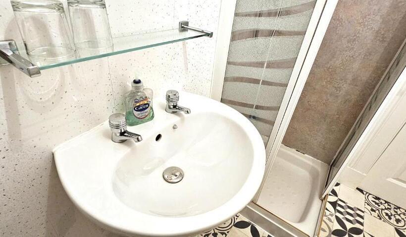 اتاق استاندارد, Mystayinn Kinloch Lodge