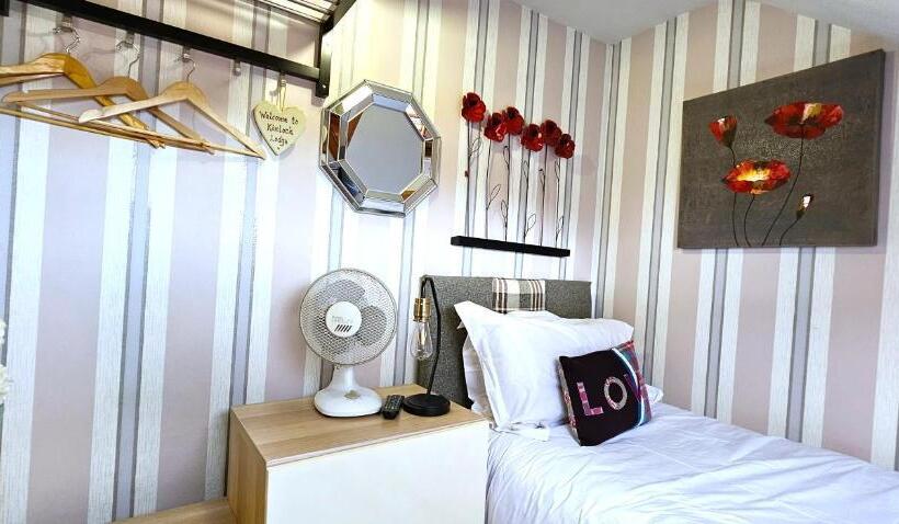 اتاق استاندارد یک نفره, Mystayinn Kinloch Lodge