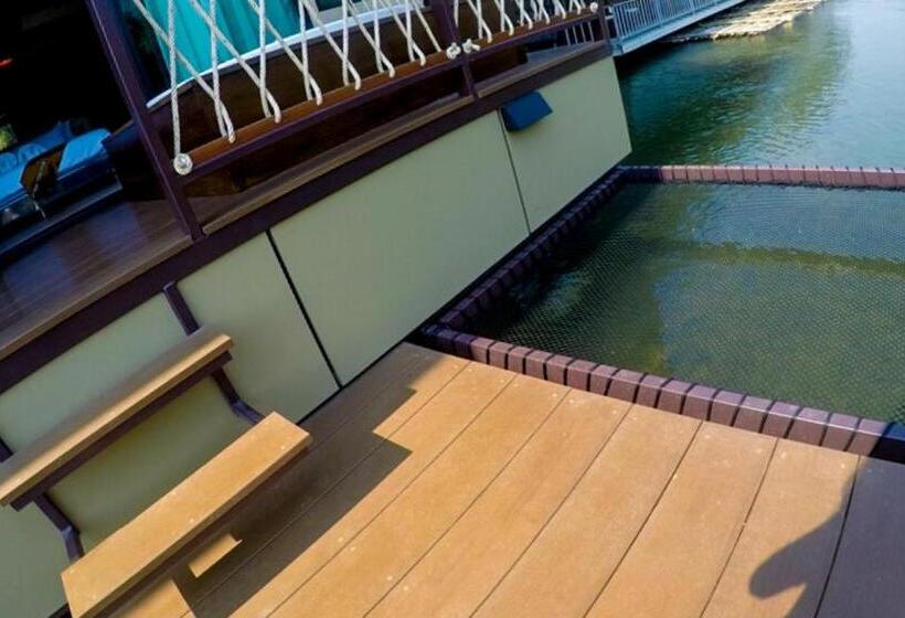 豪华房间带漩涡浴缸, Binlha Raft Resort