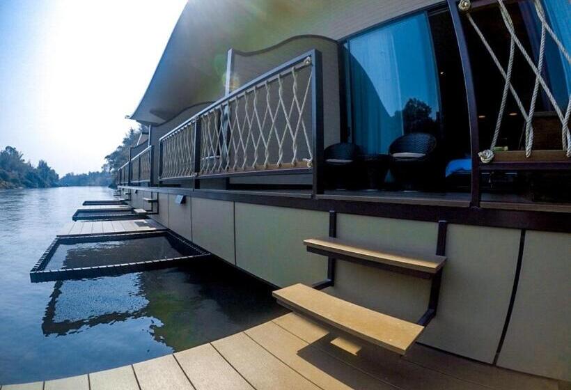 豪华房间带漩涡浴缸, Binlha Raft Resort