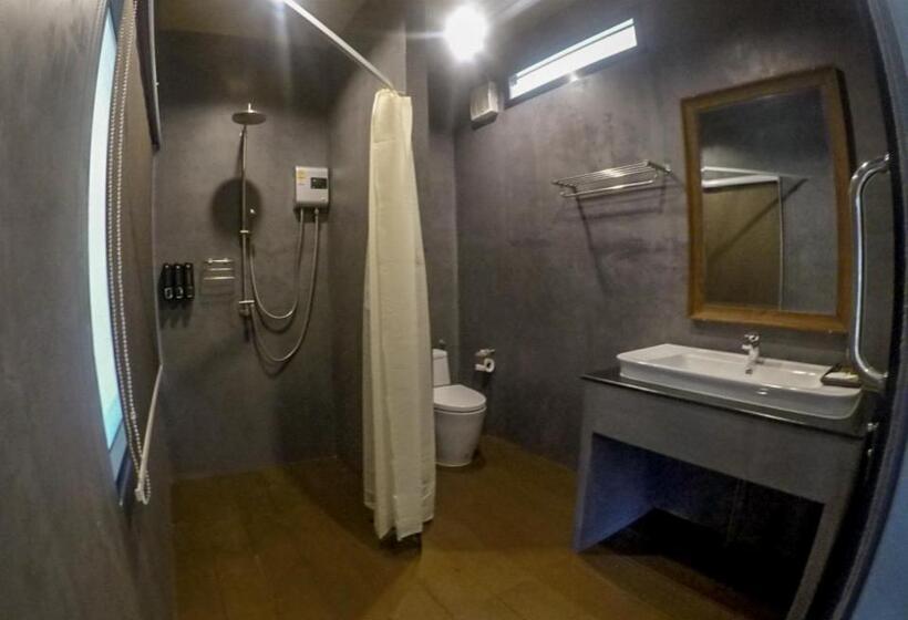 豪华房间带漩涡浴缸, Binlha Raft Resort