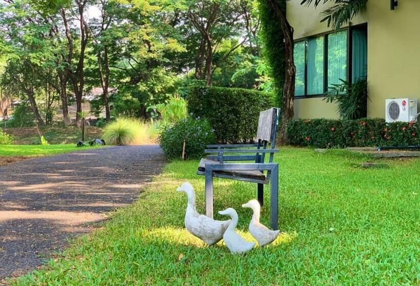 标准房带园景, Green@buriram