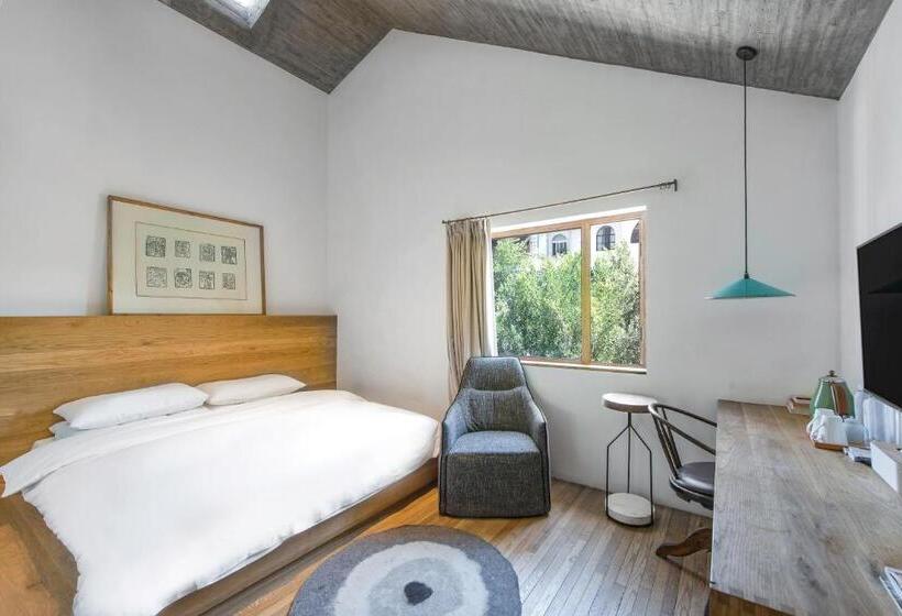 اتاق استاندارد با چشم‌انداز باغ, Sunyata Hotel Dali