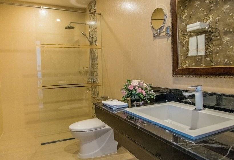 سوئیت رویال, Palace Gate Hotel & Resort By Ehm