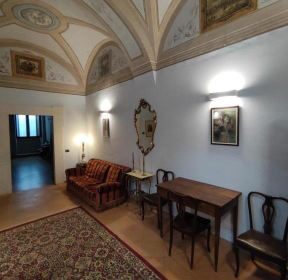 سوییت سوپریور, Palazzo Rustici B&b & Apartments
