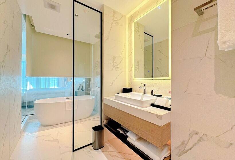 اتاق لوکس, Laya Resort Phuket Island