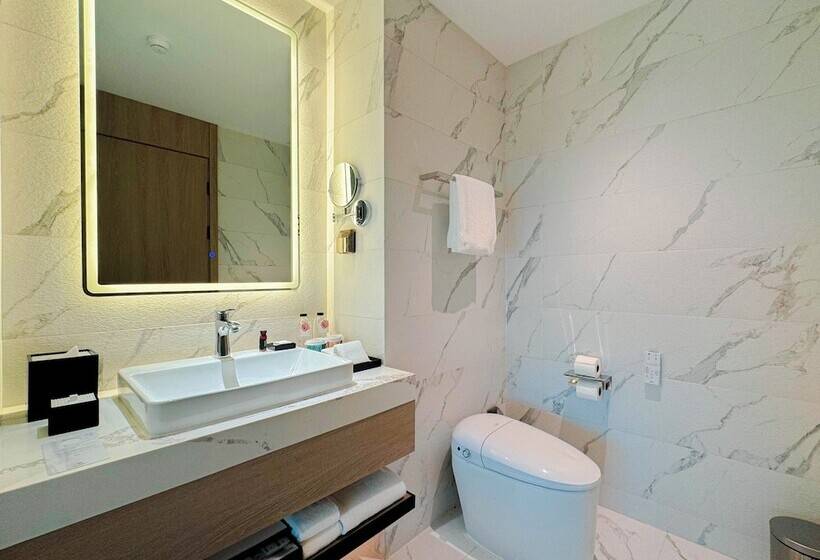 اتاق لوکس, Laya Resort Phuket Island