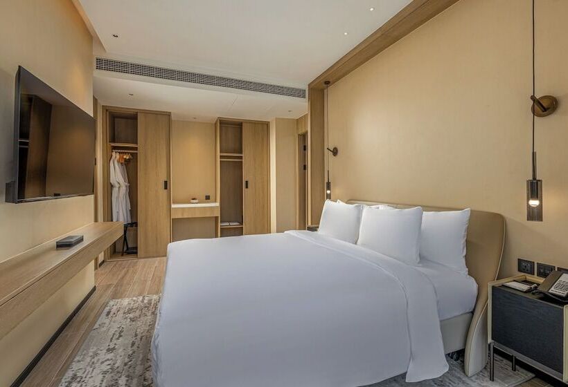سوییت, Laya Resort Phuket Island