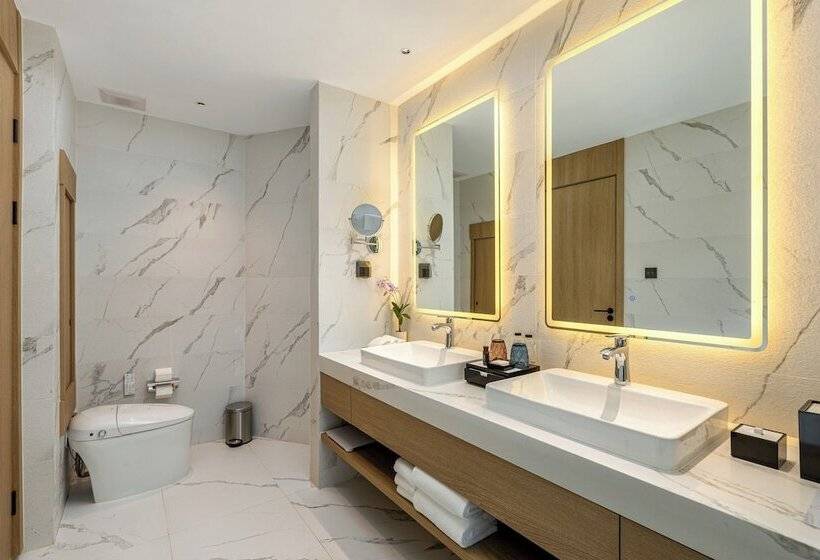 سوییت, Laya Resort Phuket Island