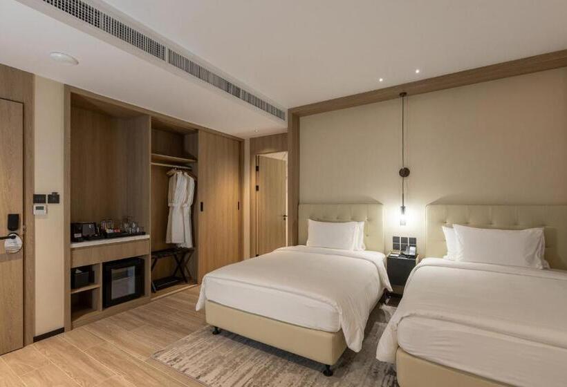 سوییت جونیور لوکس, Laya Resort Phuket Island