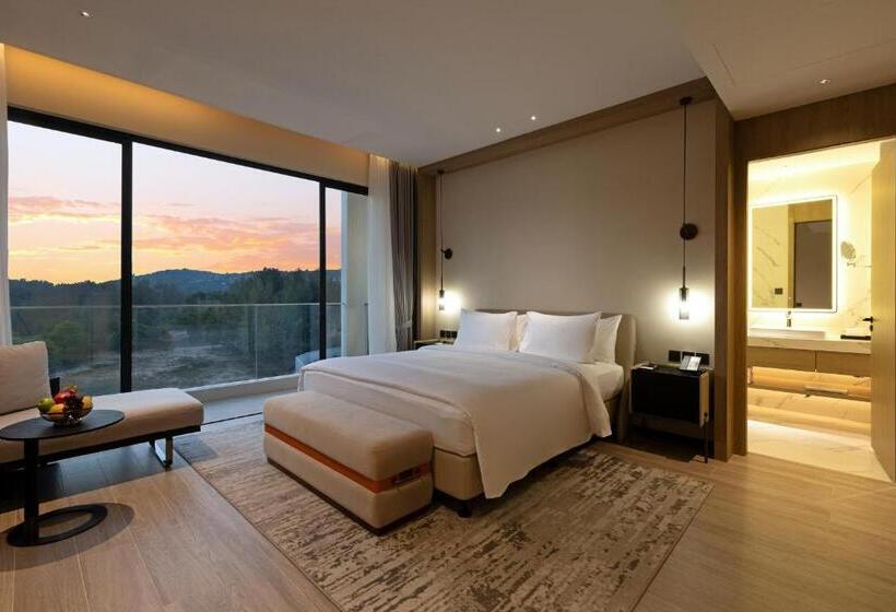 سوییت, Laya Resort Phuket Island