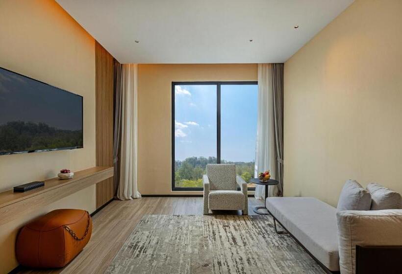 سوییت, Laya Resort Phuket Island