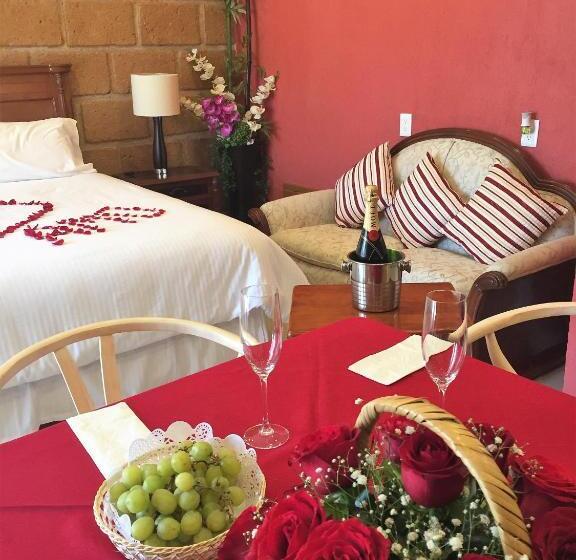 سوییت لوکس, Boutique La Herencia