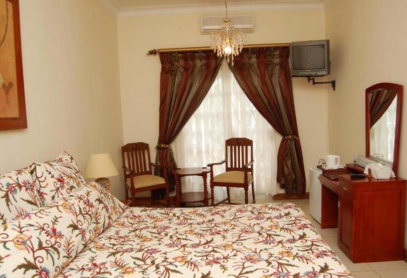 سوییت اجرایی, Falcon Crest Suites