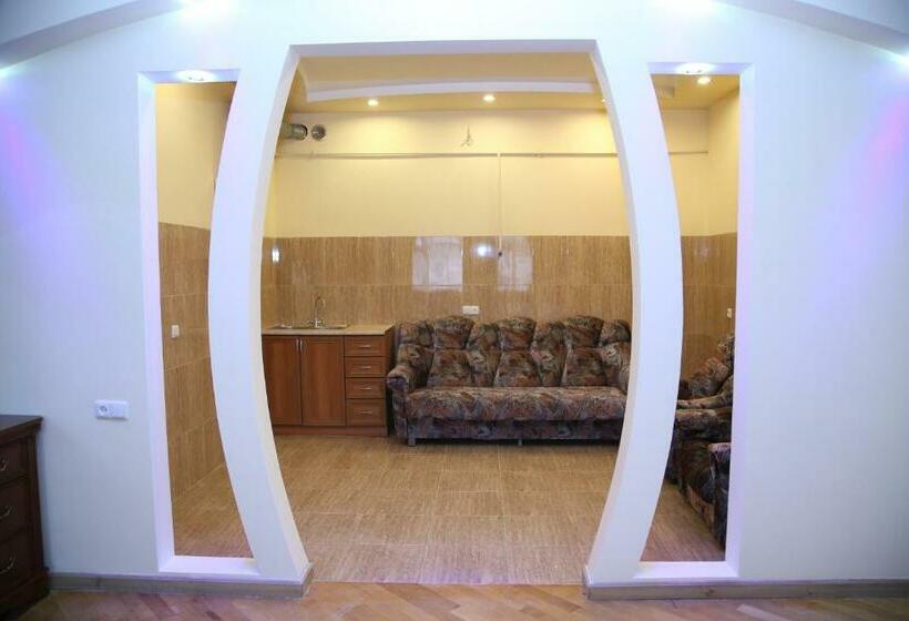سوییت خانوادگی, For You