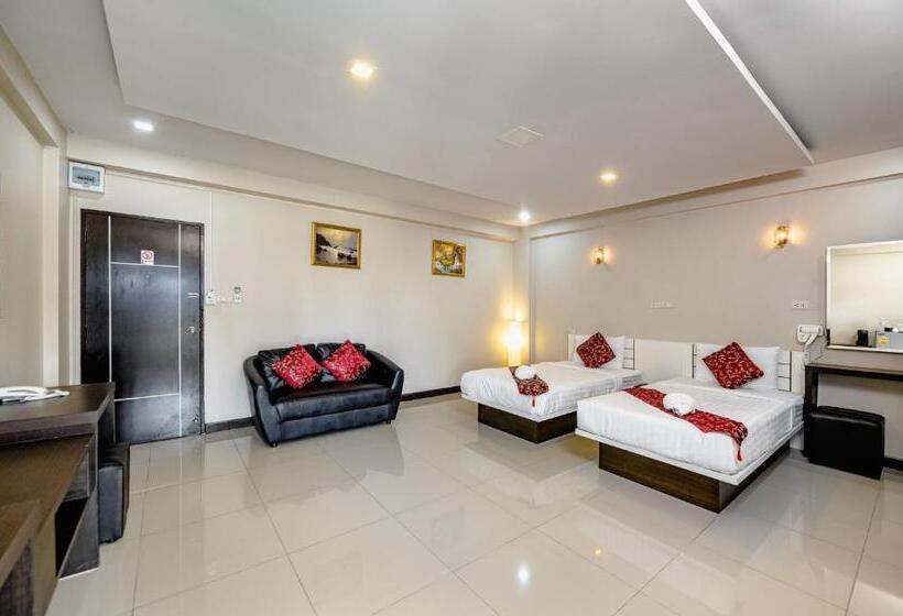 سوییت لوکس, Gold Airport Suites