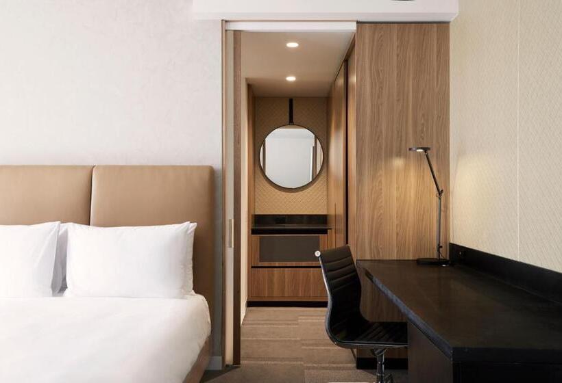 اتاق استاندارد با چشم‌انداز کوهستان, Hyatt Place Melbourne Essendon Fields