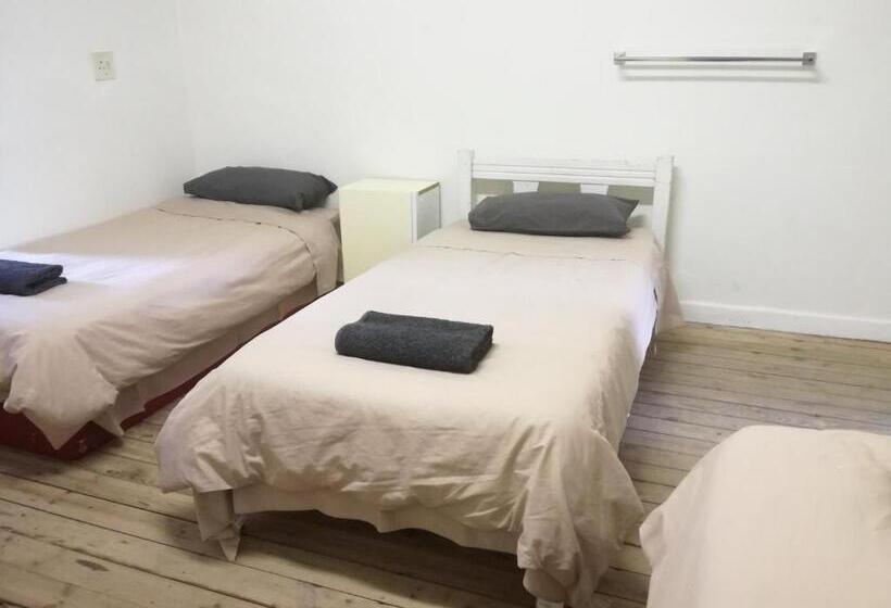 اتاق خانوادگی با سرویس بهداشتی مشترک, Paarl Backpackers