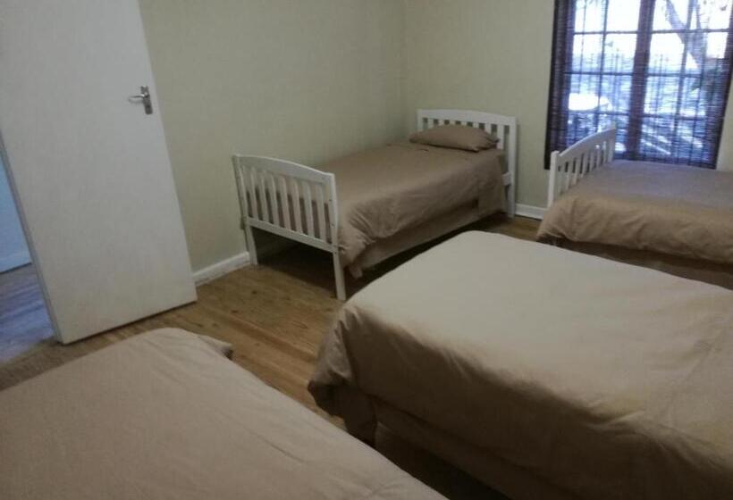 اتاق خانوادگی با سرویس بهداشتی مشترک, Paarl Backpackers