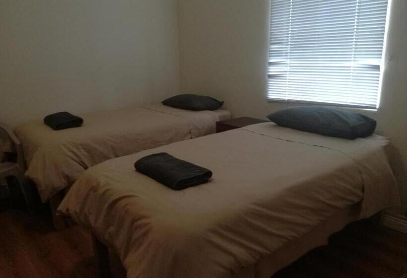 اتاق خانوادگی با سرویس بهداشتی مشترک, Paarl Backpackers