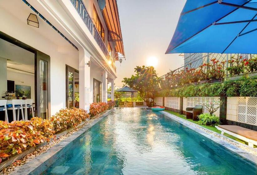 اتاق استاندارد با تخت بزرگ, Lavini Hoian Boutique Villa