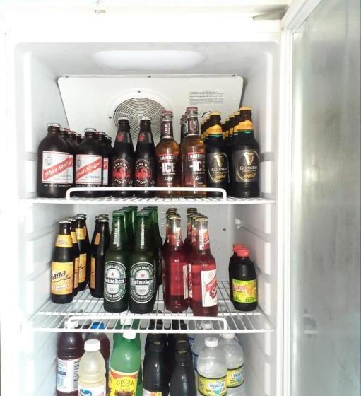 اتاق استاندارد با سرویس بهداشتی مشترک, Dancehall Hostel