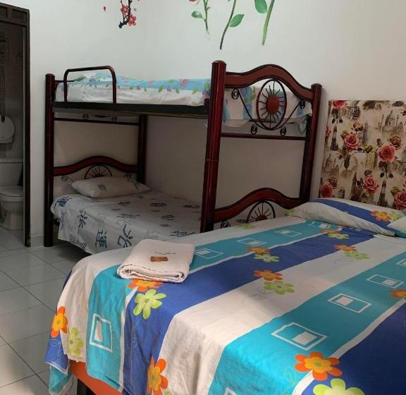 اتاق استاندارد چهار تخته, Mi Casita Pereira