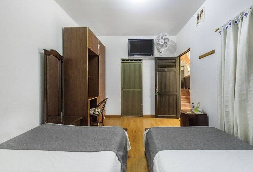 اتاق استاندارد سه نفره, Mi Casita Pereira