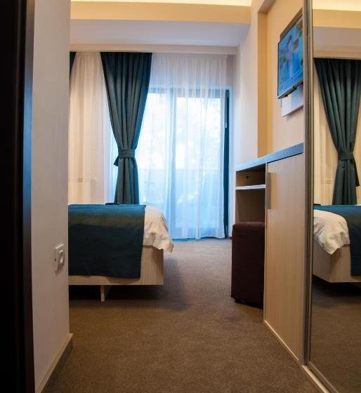 Standard Room with Balcony Side Sea View, Milano Blue Mamaia