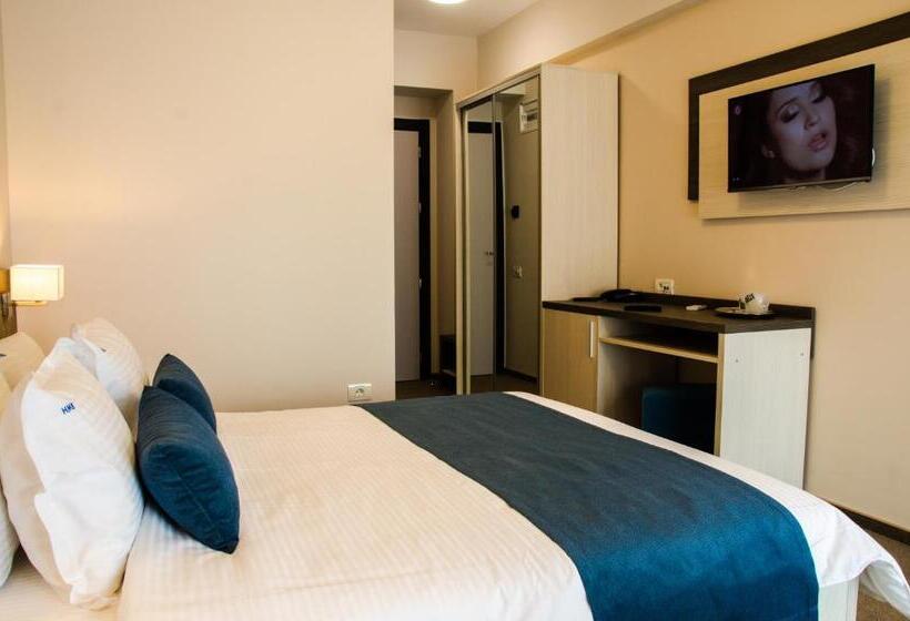 Standard Room with Balcony Side Sea View, Milano Blue Mamaia