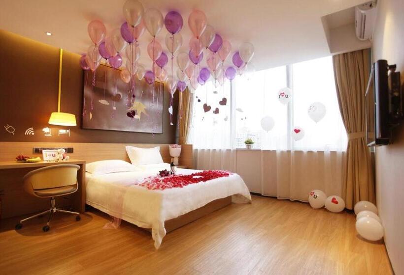 اتاق رمانتیک, Iu Hotel Zhonggang Road