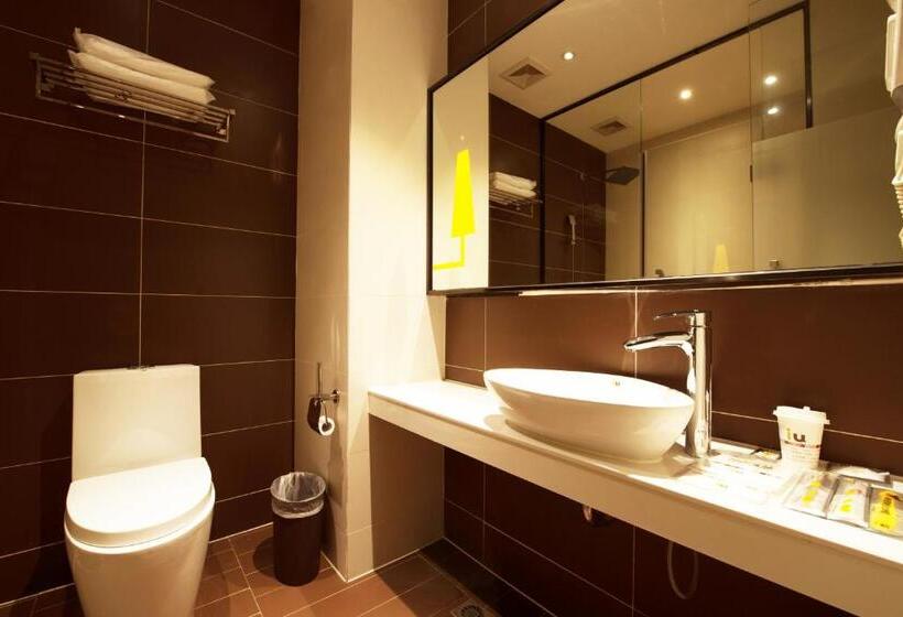 اتاق راحتی, Iu Hotel Zhonggang Road