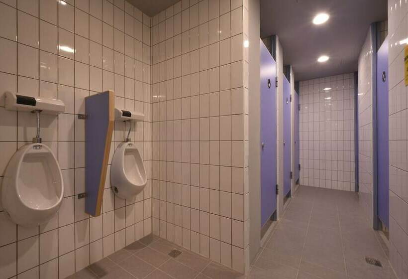 تختخواب در اتاق مشترک, Taipei Travelers International Hostel