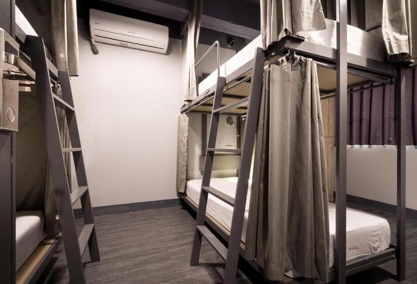 اتاق استاندارد چهارنفره با سرویس بهداشتی مشترک, Taipei Travelers International Hostel