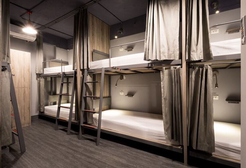 تختخواب در اتاق مشترک, Taipei Travelers International Hostel