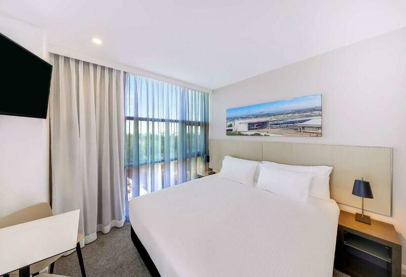 اتاق استاندارد با تخت بزرگ, Travelodge Hotel Sydney Airport