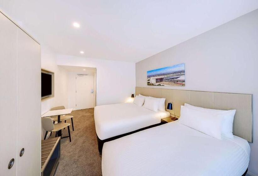 اتاق استاندارد سه نفره, Travelodge Hotel Sydney Airport