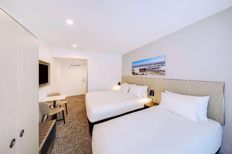 اتاق استاندارد سه نفره, Travelodge Hotel Sydney Airport