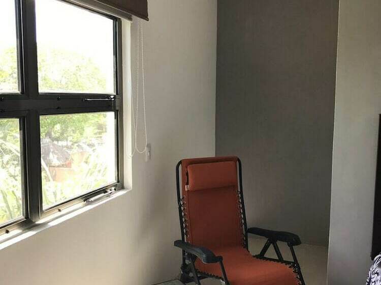 اتاق لوکس, Hostal Urbano
