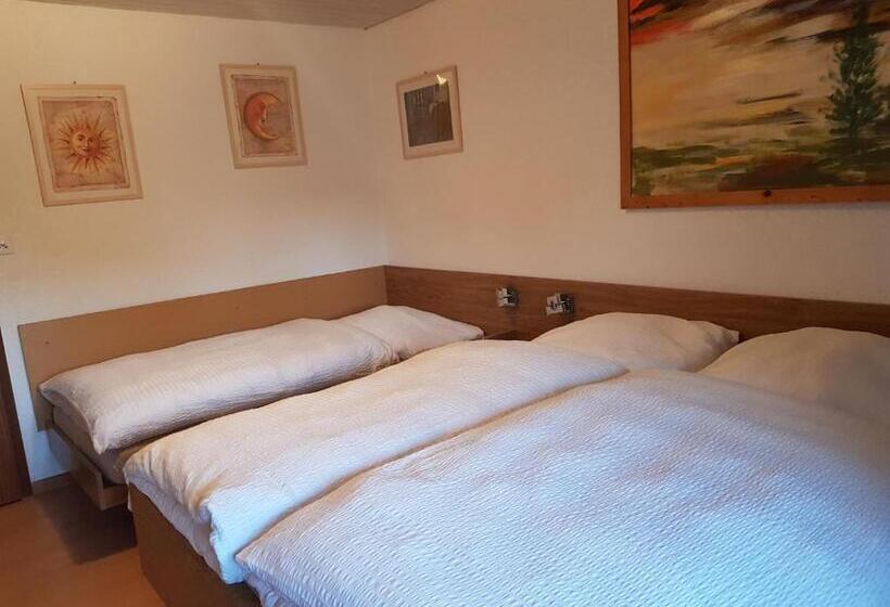 Chambre Triple Standard, Garni Hotel Mühletal