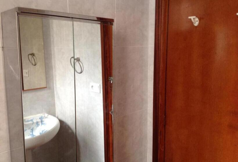 اتاق پایه با سرویس بهداشتی مشترک, Habitaciones Baobab