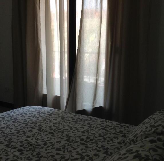 اتاق استاندارد با سرویس بهداشتی مشترک, Habitaciones Baobab
