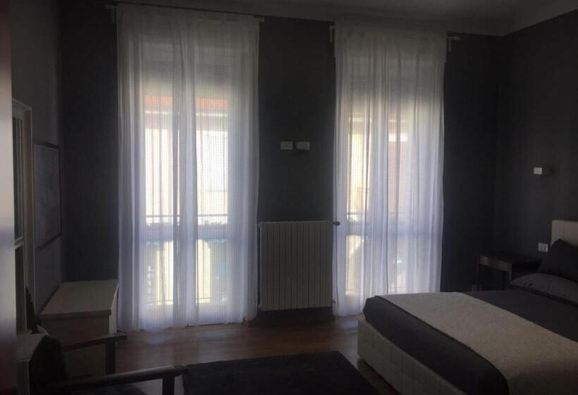 مجموعه ویستا شهر, La Camera Con Vista